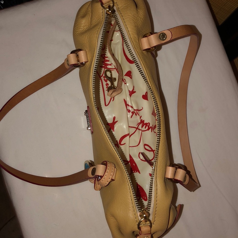 Handbag - Picture 2 of 3